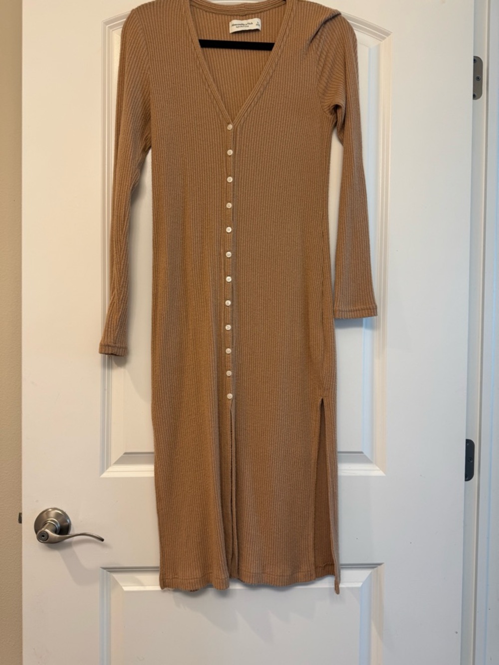 Abercrombie & Fitch Camel Ribbed Button-Front Long Sleeve Midi Dress